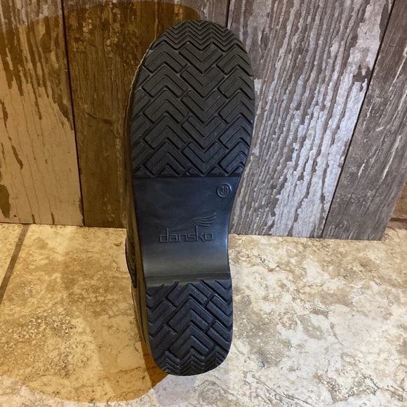 Dansko clogs (Nwot) - Picture 7 of 8